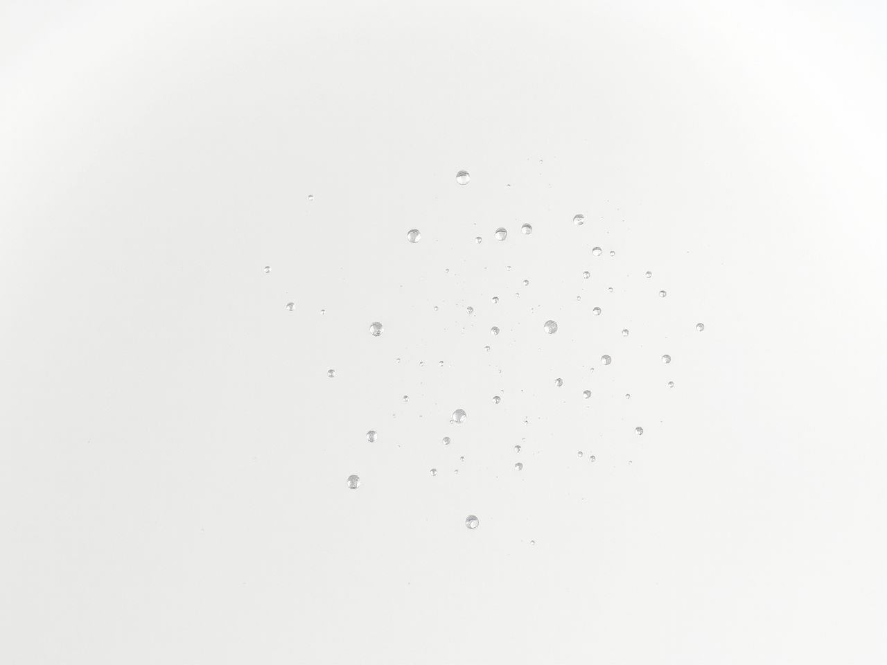 A szuszpenziók kolloid részecskéi hosszabb ideig lebegnek oldatban.